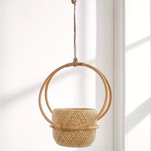 Urban outfitters Margot 7” hanging planter